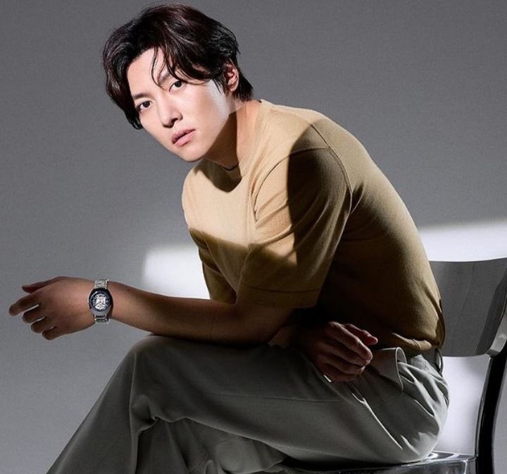 __1xo's tweet image. ثوااااااااننييييي لحظه استوعب 😭؟؟!!!!!!!
تشانقووك وييجين بمُحادثات لبطولة دراما تاريخية 'Untold Scandal' مُقتبسة من فيلم! عن زير نساء وسيده راقية