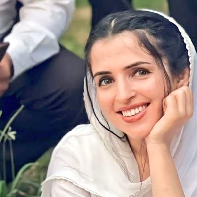 بشرا بی بی کی رہائی میں مشال یوسفزئی نے بہت اہم کردار ادا کیا
<a href="/AkMashal/">Mashal Yousafzai🇵🇰</a> 

 ان کے لیے کوئی ایک جملہ😎