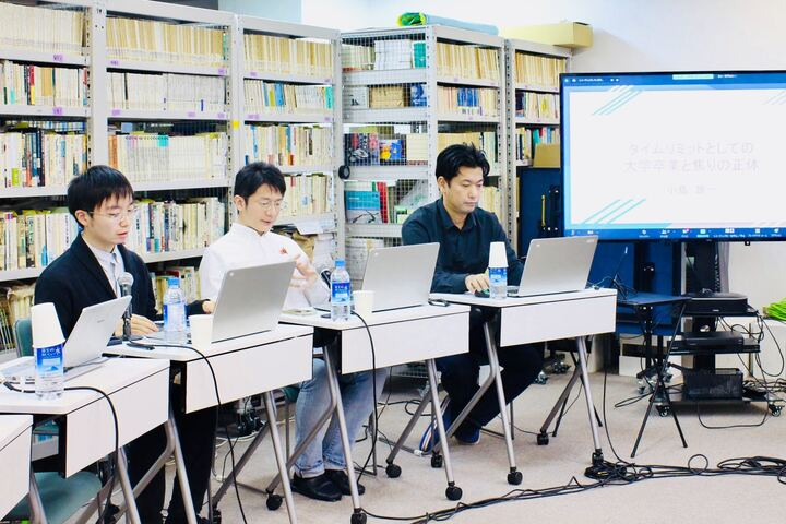 tduniversity's tweet photo. 第14回 TDU・雫穿大学 当事者研究イベント「世界を自分に取り戻す」今年も開催します！！　詳細は後日お知らせします。
2024年11月23日（土）13:30開始
リアル会場・オンライン配信　同時開催
※見逃し配信有り

#当事者研究　#大学の不登校 https://t.co/T9Z3NzXAbP