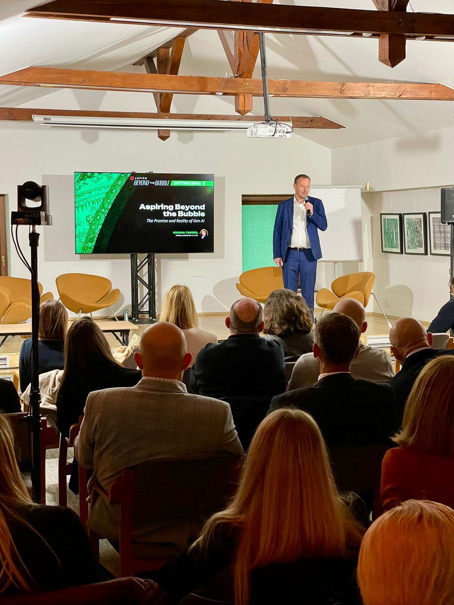 ASPIREPoland's tweet photo. On Cutting Edge Stage at #ASPIRESummit: “Aspiring Beyond the Bubble” with Michał Targiel (PwC). A look at the myths vs. realities of GenAI in GBS. https://t.co/e3yCTn1THz