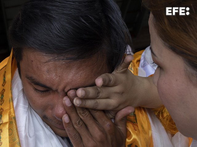 La hazaña del sherpa Nima Rinji para romper estereotipos y récords en las cimas del mundo.

Por Sangam Prasain

efe.com/?p=1425664