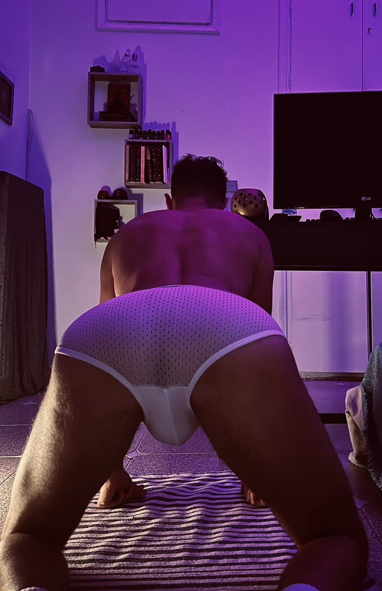 Take position! 🍑
#bump #btm