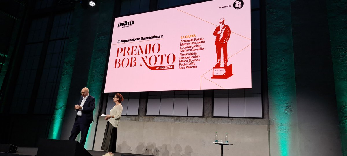 ferranadria's tweet photo. Ayer fue una noche mágica en la apertura de la 4ª edición de Buonissima en Torino. Tuve el honor de presenciar la entrega del premio Bob Noto a Mariella Organi, un reconocimiento que celebra el cariño y la empatía en la gastronomía.

Un momento emotivo y lleno de inspiración, en el que se rindió homenaje a la figura de Bob Noto. 

¡Nos quedamos estos días en Nuvola Lavazza disfrutando de Buonissima!

#BuonissimaTorino #PremioBobNoto #Lavazza