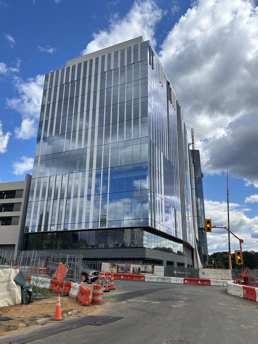 IrcadFrance's tweet photo. The #IRCAD North America project is making great progress!
In addition to the building taking shape, they officially launched their website last week: https://t.co/tBg8t2k5he
Subscribe to their newsletter and follow them on LinkedIn to stay up-to-date wih the project's progress. https://t.co/GZsSuJyTb0