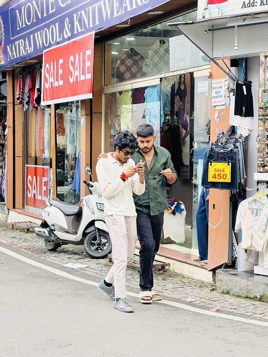 TajVishwa's tweet photo. आज मेरे मित्र आयुष का जन्मदिन है । इस अवसर पर मैं उसके लंबी आयु की कामना करता हूँ । ❤️🫂@censoreduser104 https://t.co/uE8JnQV1lh