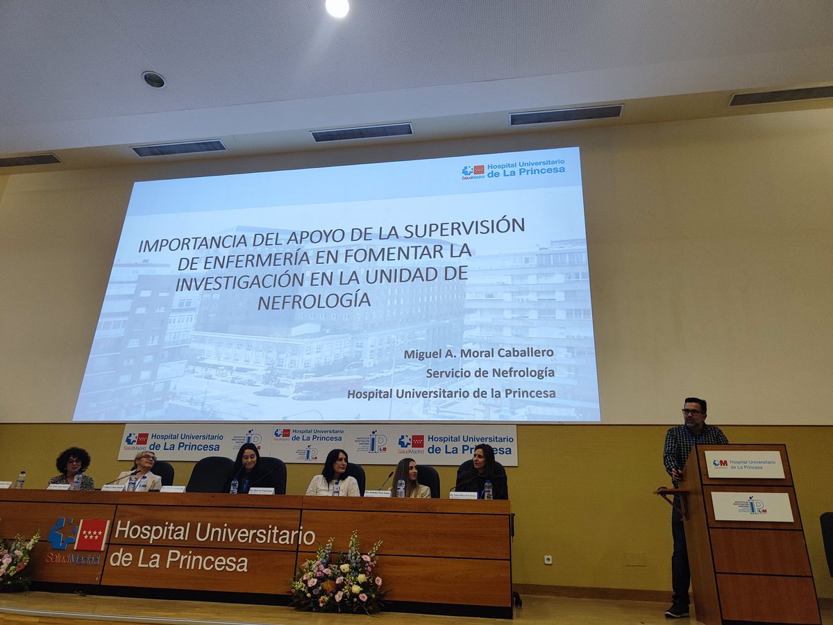 Continuamos con la Mesa 2 #IIIJornadaHLPR Interviniente:

🗣️ D. Miguel Moral Caballero. Supervisor unidad de Hemodiálisis y Nefrología del #HULPR
 
🔹"Importancia del apoyo de la supervisión de enfermería en fomentar la investigación"🔹