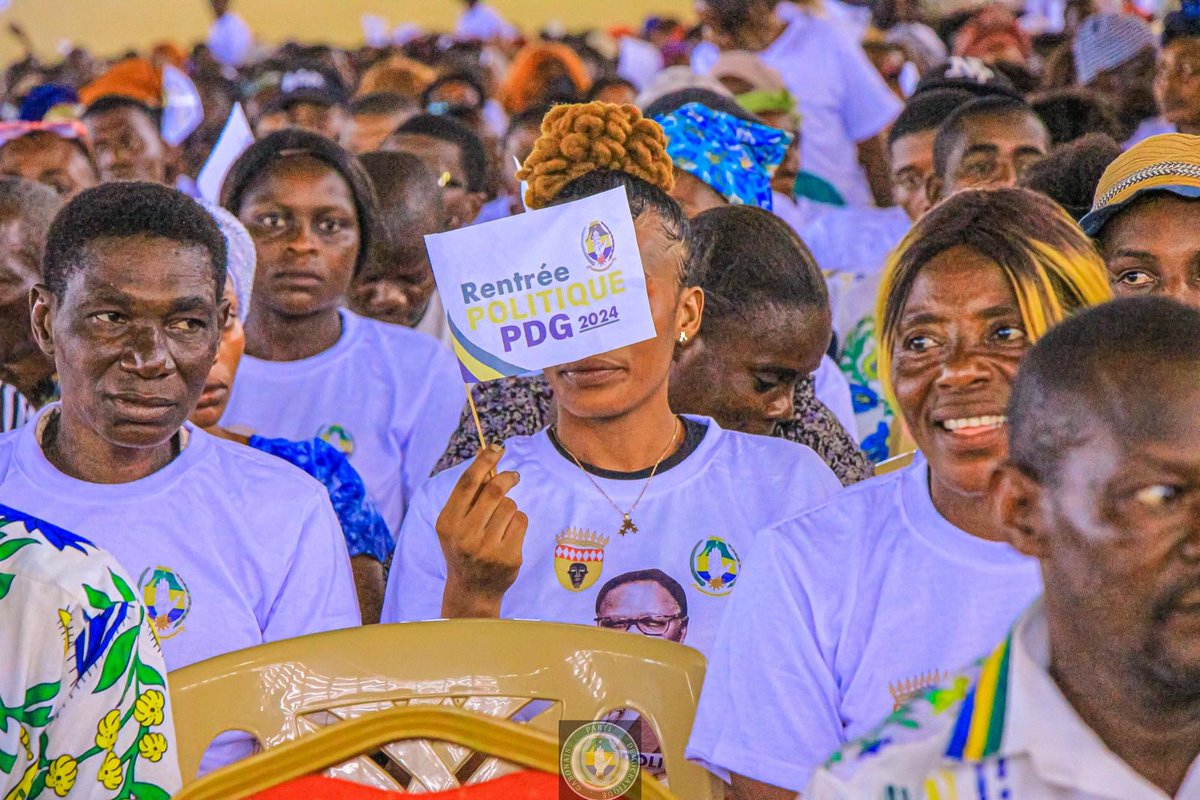 [ ACTIVITÉS POLITIQUES]

En tant que 4e Vice Président, j'étais dans ma Province native, celle de la Ngounié pour rassembler nos chers camarades pour la rentrée politique du Parti Démocratique Gabonais ( PDG)

#mwanedimbu #Manf10 #rentreepolitique