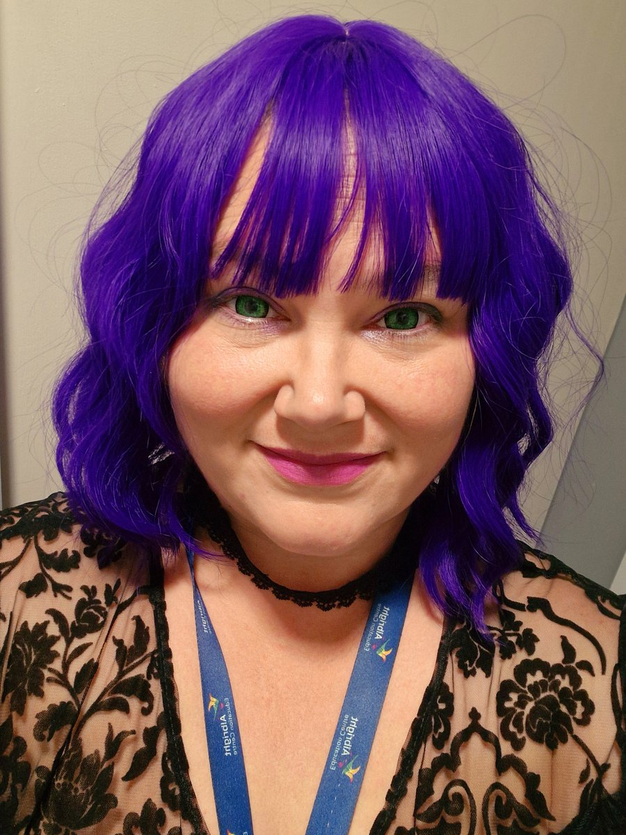 Halloween Day <a href="/AlbrightCentre/">Albright Education Centre</a>. 
Who am I!?
Also, first ever time wearing contacts! I admire those who wear contacts every day! 👏
#ThisisAP #alternativeprovision