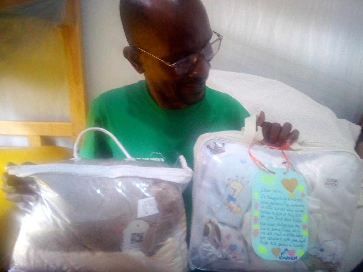 RARepAfrica's tweet image. Thanks to @RandomActsOrg Ten days ago, I did my first kindness act as a Regional Representative for Kenya!! This act was very special to me in honour of my sister’s unborn baby. I reached out to a needy teen mother with much needed support for essential newborn items. - Daniel