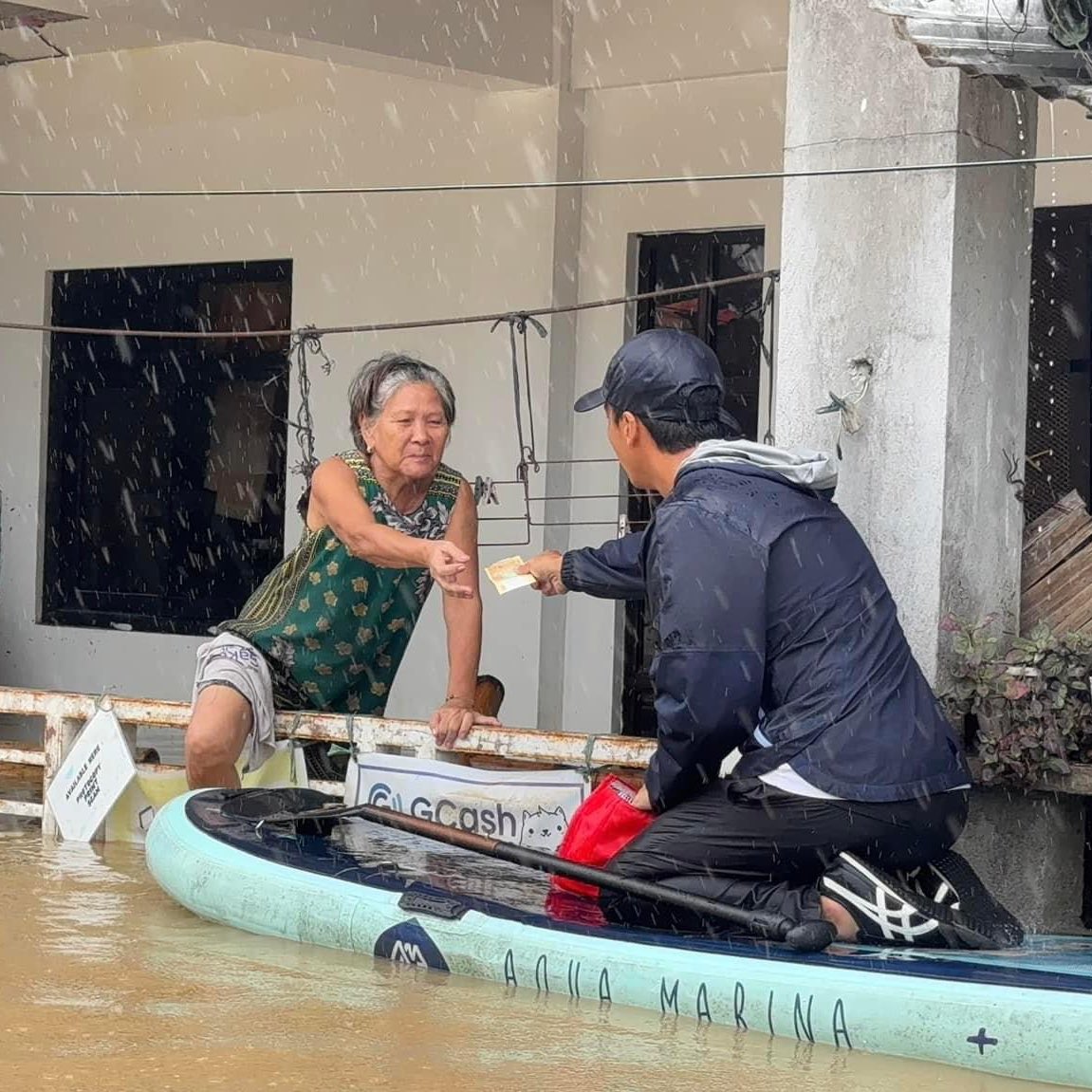 AltStarMagic's tweet photo. public servant                             trapo https://t.co/2GEHT8DHxt