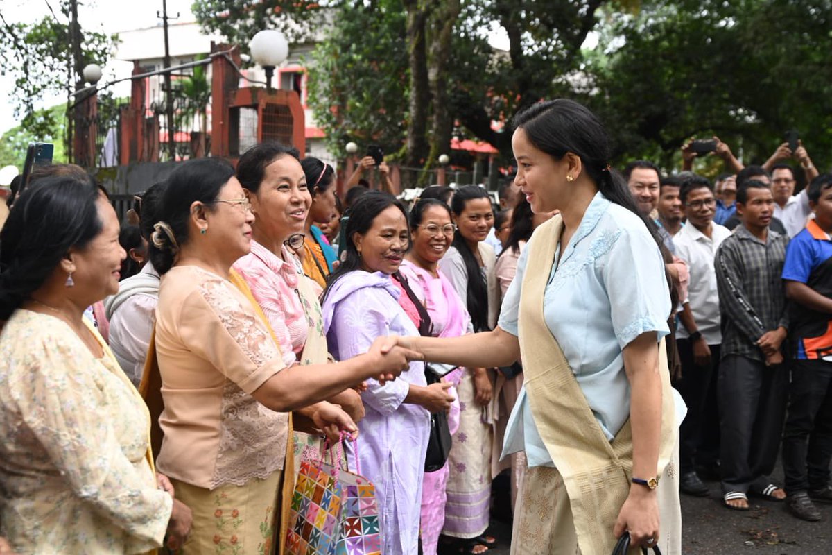 SangmaConrad's tweet photo. Along with our supportive friends of Gambegre Constituency, our candidate Dr. Mehtab Chandee Sangma filed for nomination in Tura today. The cheers are louder today- vote for Chandee, vote for NPP! https://t.co/ePdSScQhZs