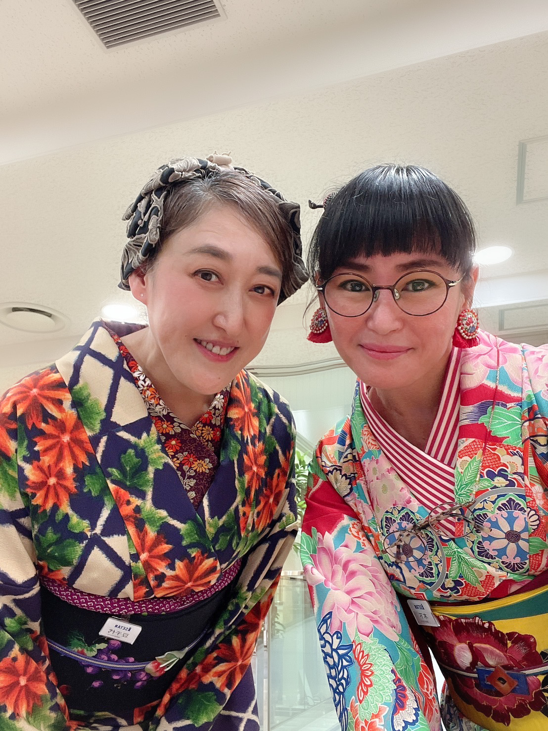 ふりふ　アンティーク柄　単着物ポリエステル　豆千代モダン好きにも　コーラルピンク ふりふ アンティーク柄 単着物ポリエステル 豆千代モダン好きに