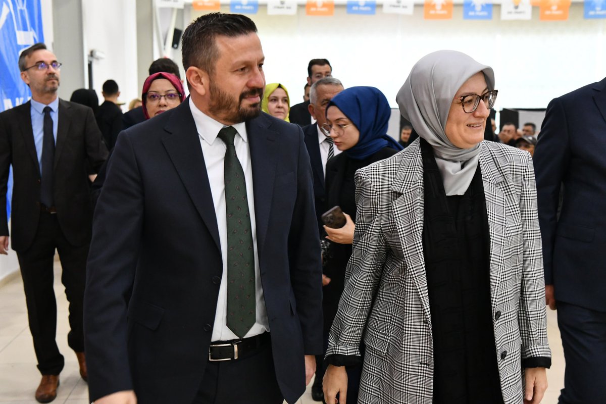 ma_balikesir's tweet photo. 📍Bereketli topraklarıyla meşhur güzel ilçemiz Kepsut’tayız. 

AK Parti Genel Başkan Yardımcımız ve Milletvekilimiz Sn. Belgin Uygur, Önceki Dönem İl Başkanımız ve Milletvekilimiz Sn. Mahmut Poyrazlı, Önceki Dönem Milletvekilimiz Sn. Ali Osman Sali’nin katılımlarıyla ilçe kongremizi ilk gün ki aşkla, teşkilat ruhumuz diri bir şekilde gerçekleştirdik. Kepsut ve AK teşkilatımız için Kepsut İlçe Kongre'mizde güven tazeleyerek seçilen İlçe Başkanımız İbrahim Özdemir ve yönetimine hayırlı olsun, kutlu davamızda tüm yol arkadaşlarımıza başarılar diliyorum.