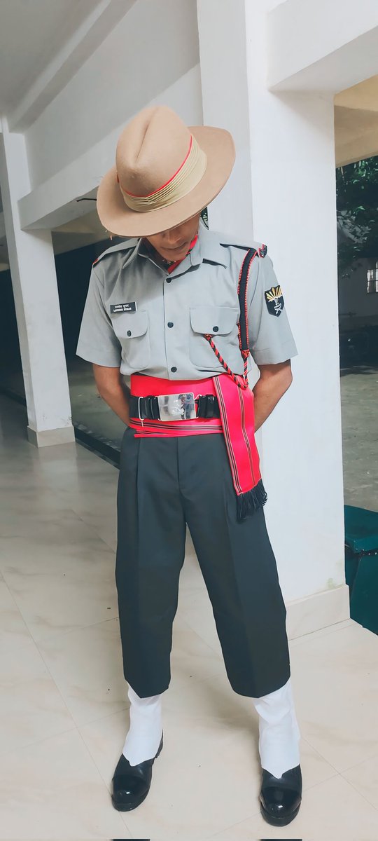 PrabhatLavkesh's tweet photo. The Discipline, The Sacrifice, The Comradery, The Passion. You can't get these things combined in a profession. This is Service. The Selfless Service #ARMY #Indian https://t.co/wxtqNl9TbT