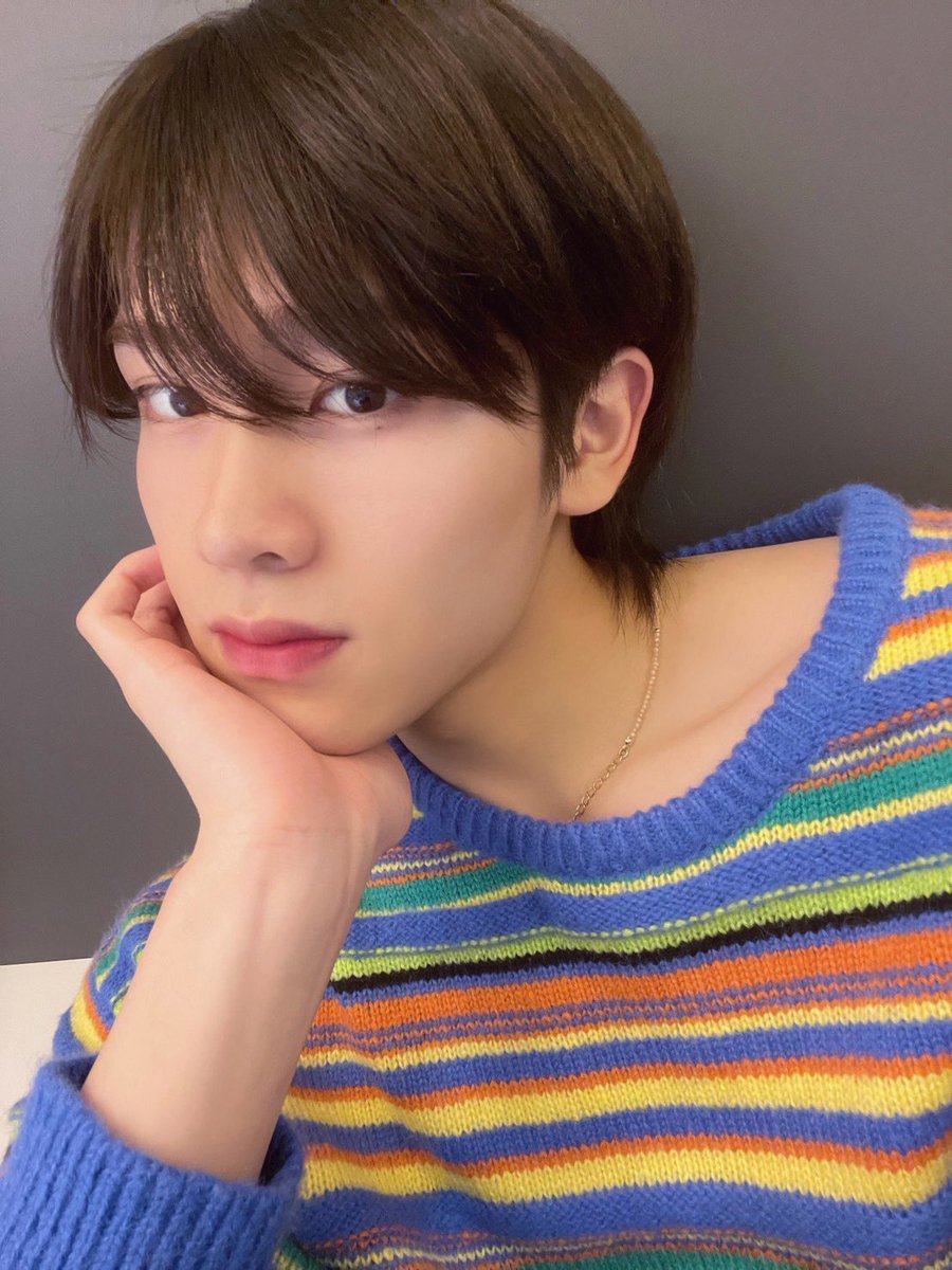 official_DXTEEN's tweet photo. [#大久保波留]
ニットの季節が来るね❄️

にこはどんな冬服が好き？

#DXTEEN #OKUBONALU https://t.co/3OvM9w8Mm2