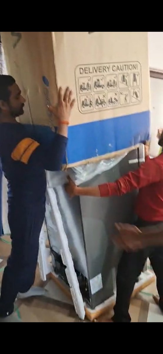 RickyPunte47022's tweet photo. @flipkartsupport @Flipkart 

Be prepared as i am filing complain in consumer court for doing fraud with us .Its clearly seen in the video that the dent was already there while unboxing . So be prepared enough is enough and i will be upload proof in all social media #fraudflipkart https://t.co/l9Ywo1wGHi
