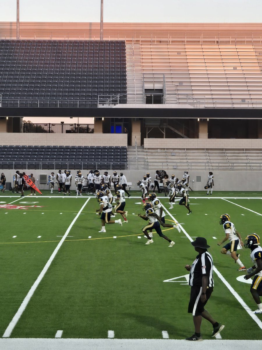 Nimitz 9 vs IKE 9
30-12
It was such a great game!
I'm extremely proud to be able to witness some of the hard work and dedication in the classrooms and on the field. GREAT JOB GUYS! 
#SupportMatter #Aldine #CougarPride #OurFuture