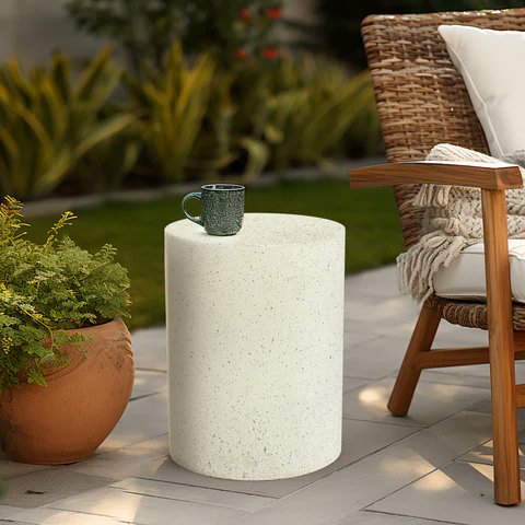 DubaiModernllc's tweet image. Complete your outdoor setup with a modern side table, perfect for holding drinks or décor. Sleek, durable. #ModernSideTable #OutdoorStyle #ModernFurniture #dubai #abudhabi #uae
Call Now: +97156-600-9626 Email Us: info@dubaimodernfurniture.com
Visit Now: dubaimodernfurniture.com/modern-outdoor…