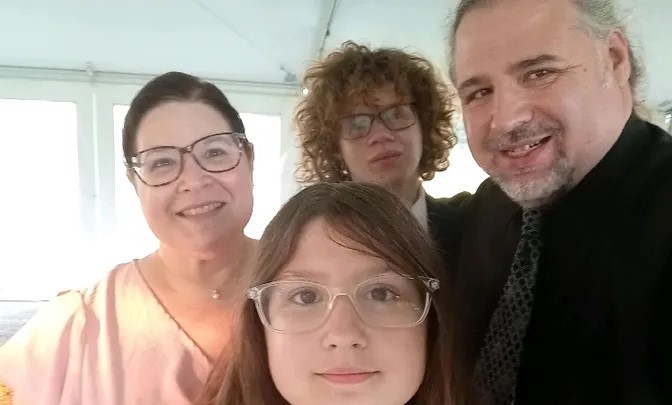 USCHO.com tweet media