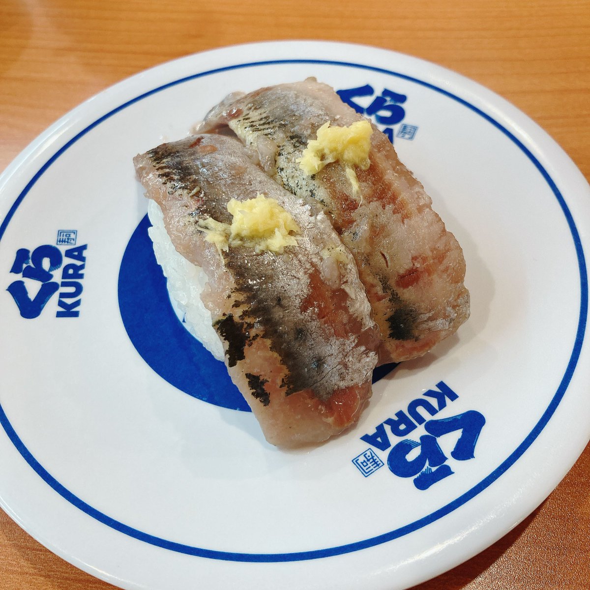期日前投票したので寿司をキメた
あたしゃ光り物が好きなのだが、イワシを食べるたびに美味しんぼのこのおじさんの顔が浮かんでいるよ…
(美味しんぼ25集「いわしの心」)