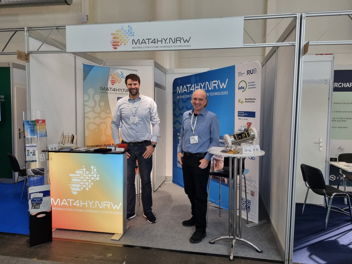 Apfel_lab (@apfel_lab) on Twitter photo 🌍🚀 We’re representing Mat4Hy at the Hydrogen Technology Expo in Hamburg! 💧🔋 Come visit us to learn more about our innovative project in hydrogen technologies. We're excited for engaging discussions and networking with experts! #Hydrogen #TechExpo #Mat4Hy #SustainableFuture 🌍🚀 We’re representing Mat4Hy at the Hydrogen Technology Expo in Hamburg! 💧🔋 Come visit us to learn more about our innovative project in hydrogen technologies. We're excited for engaging discussions and networking with experts! #Hydrogen #TechExpo #Mat4Hy #SustainableFuture