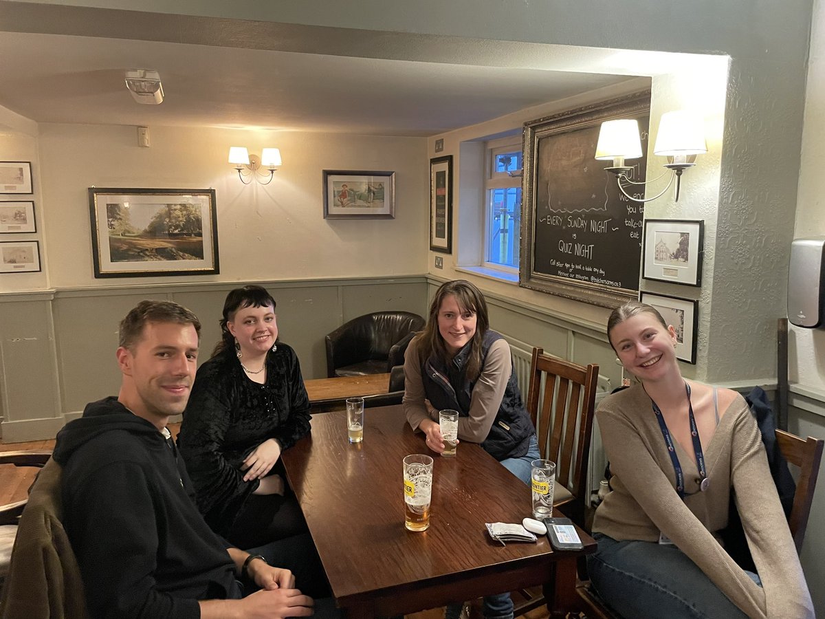 FranzeProgatzky's tweet image. Celebrated lab’s 1st anniversary. Reflections on the 1st year:
- Achieved @LEAFinLabs Gold🌿🏅
- Welcomed postdoc @Sofia_Hain and DPhil @Julia_K_DPhil 👋
- Started experiments - watch this space 👀
- Contributed to a cool paper with @Muzz_Haniffa’s lab 👉 nature.com/articles/s4158…