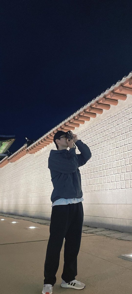 jreenforest's tweet photo. [ Lockscreen ] 🔓 

🏯

#jayb #jayblock #제이비 @jaybnow_hr https://t.co/JR8nSLMdXG