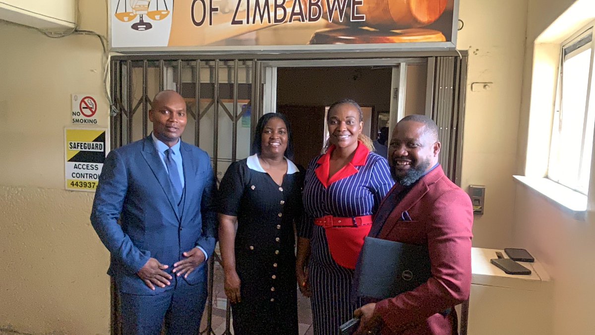 DumiMthombeni's tweet photo. #HAPPY to have met with some very good old friends from university at the @lawsocietyofzim #ConveyancingTraining (Harare, Zimbabwe) Prog. We have come a very long way with these jolly good fellows. Am even more happier to see fellow colleagues succeeding. Kwatabva mitunhu! https://t.co/YbJZ1RvufS