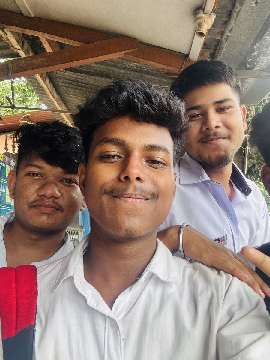 rishabgohainn's tweet photo. #puplu https://t.co/4khD0Xbu2r