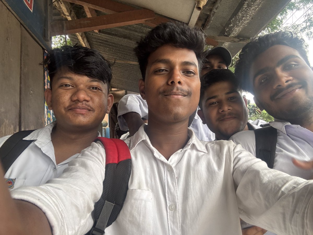 rishabgohainn's tweet photo. #puplu https://t.co/4khD0Xbu2r