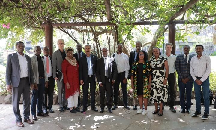 NemAfrica's tweet photo. The #DEFENCE project, in collaboration with @Biocorn, @IITA, and @icipe, under the #Bioinnovate Africa initiative, focuses on utilizing 'Furfural and Furfural-enhanced banana fiber paper' for nematode management. Global Bioeconomy Summit #GBS2024 for the first time in Africa! https://t.co/jaslURg49O