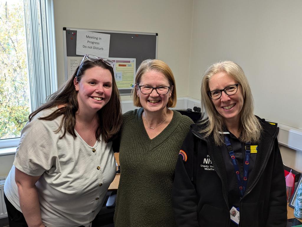 BHNFTCLAUDE's tweet photo. As a team we spend our time supporting services @barnshospital with their clinical effectiveness priorities. 
So very lovely of Rebecca Bustani to recognise the work done by the team.  In particular Philippa and Dani who support @CBU3_BHNFT 
Good luck Rebecca. You'll be missed 🍀 https://t.co/mYOW9GqD9i