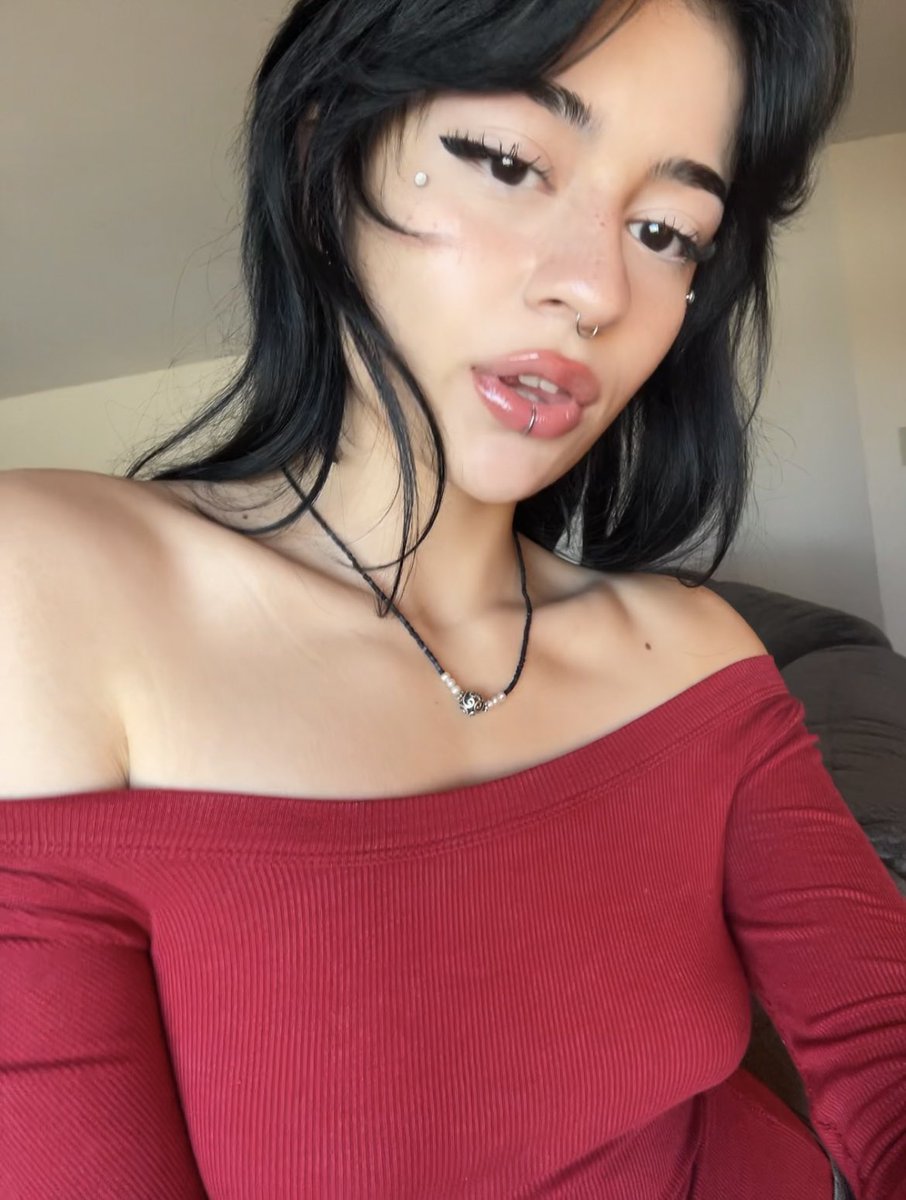 onlygynoid's tweet image. vixen