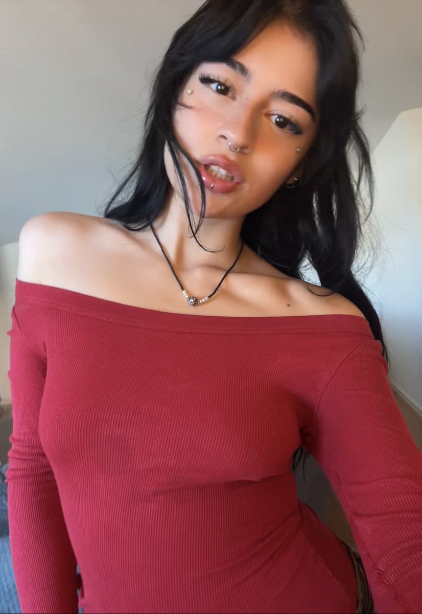 onlygynoid's tweet image. vixen