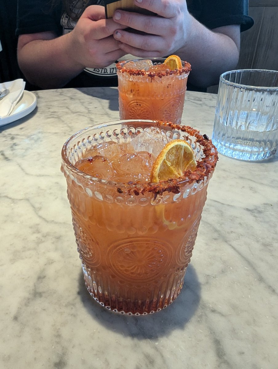 Con weekend off to a good start