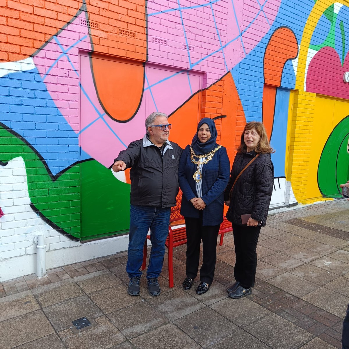 Southside Mural Unveiling -
Winner of Landsec Mural Design Competition Ruki captivating artwork beautifully reflects the vibrant character &amp; soul of our community in Wandsworth.  The Mural transforms the brickwork at the centre's busy &amp; welcoming  West entrance for everyone!