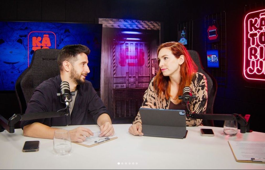 LaraSmirnova_'s tweet photo. 🎮KATORIJJI👾
Ya está aquí mi proyecto más personal, en el que llevamos metido muchos meses con @JorgeYorya junto a @DoctorCerebrus 

Videojuegos y humor.
Dadle mucho amor ❤️
https://t.co/QjkRoXl82b https://t.co/tt9UN6mox3