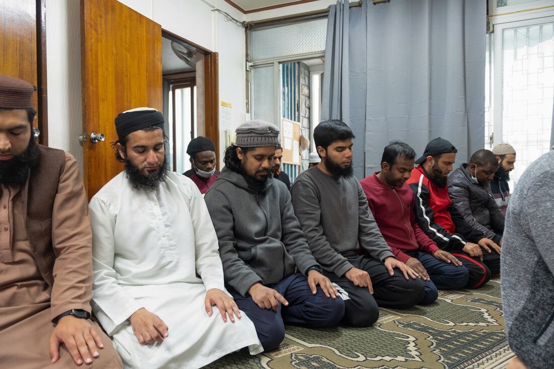 Armisr2's tweet photo. Muslims in Europe have exceeded 50 million and with the arrival of immigrants from Africa and the Middle East it's destined to increase

Europe is now an Islamic continent

Keep voting f*r right, keep shouting

No government can stop this invasion

☪️✊🏽

#mnwo #Eurabia https://t.co/RP8ZQgbr1h