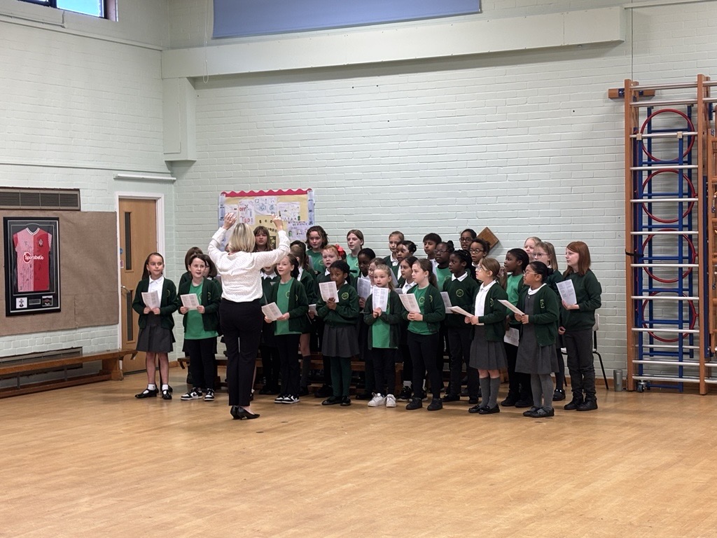 St Patrick's (@stpatrickssoton) on Twitter photo Fr Ross celebrated an inspiring Harvest Mass yesterday when we also launched our new Celebrating our Diversity programme. Look at all the food you've donated to the local foodbank! Our <a href="/MiniVinniesEW/">Mini Vinnies</a> proudly collected it and our upper school choir led the singing beautifully. Fr Ross celebrated an inspiring Harvest Mass yesterday when we also launched our new Celebrating our Diversity programme. Look at all the food you've donated to the local foodbank! Our <a href="/MiniVinniesEW/">Mini Vinnies</a> proudly collected it and our upper school choir led the singing beautifully.