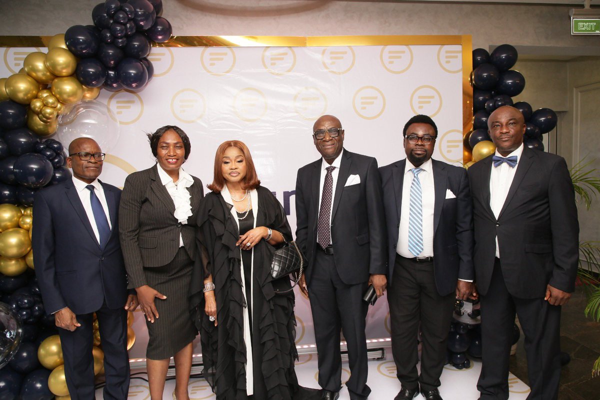 futureviewgroup's tweet photo. Throwback to our customer appreciation cocktail where we celebrated the heartbeat of our company, our clients! Here’s to many more celebrations together 🥂🎉 

#thursday #customerappreciation #investment #stock #assetmanagement #bank #finance #investmentbanking #futureviewgroup https://t.co/zCca9uoSau