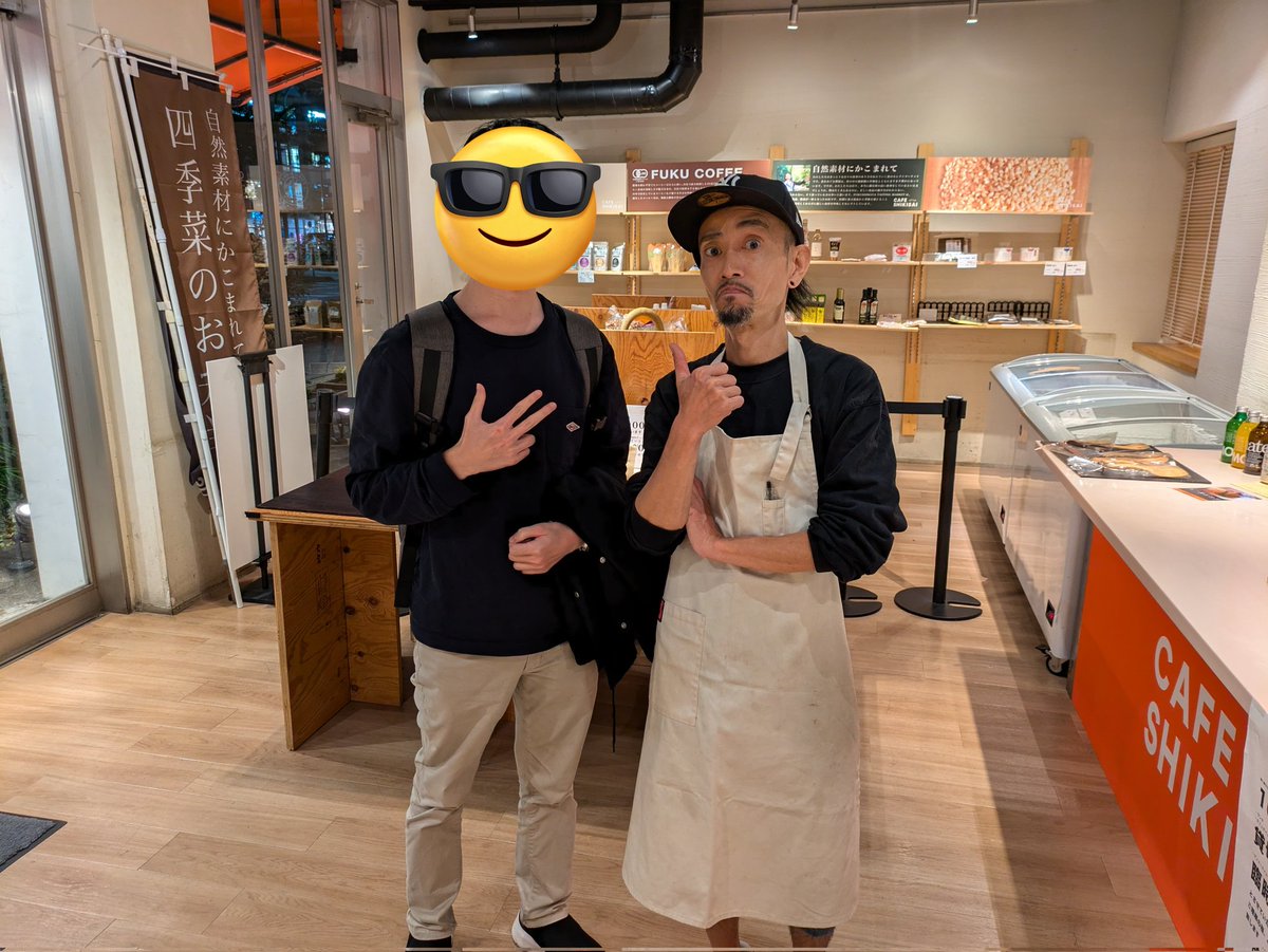 foolproof_htb's tweet photo. Bro.Hi さん（@ep_organization）が営んでる四季菜へ。
本当に本人がいる…！もそうだけど、いただいたアジフライ定食が美味しすぎて大満足。
最初で最後のSOUL'd OUTのライブに行くチャンスを逃した後悔も、チケットにサインをいただくことで晴らした。
地方からめちゃ時間かけて来てよかった！！！ https://t.co/QYE4n2YaBx