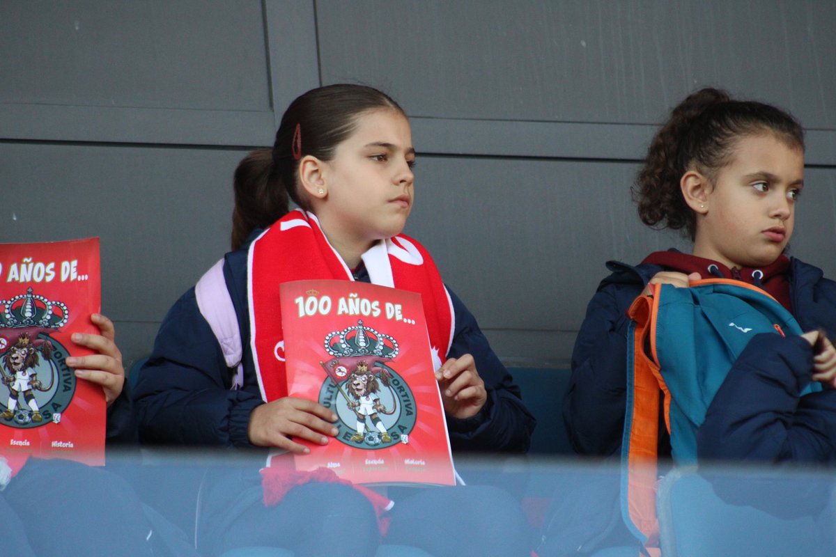 🎒 Esta semana han venido a visitarnos al Reino de León los alumnos del <a href="/dominicasleon/">La Anunciata, León</a>, que participarán en el concurso #ColegioEjemplar 

📧 ¿Quieres que tu colegio también nos visite? Escribe a areasocial@cydleonesa.com 

#AúpaCultu