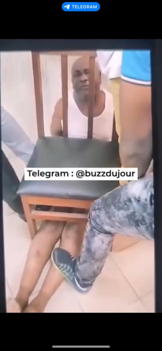 ZNgnogue's tweet photo. Longue dans sa vidéo de dénonciation les avait donné le choix. Ils ont donc montré qui ils sont à travers leurs actes barbares et inhumains. Suivez jusqu’à la fin.
#justicepourlongue
#JeSuisLongue https://t.co/mp4NWqn5XR