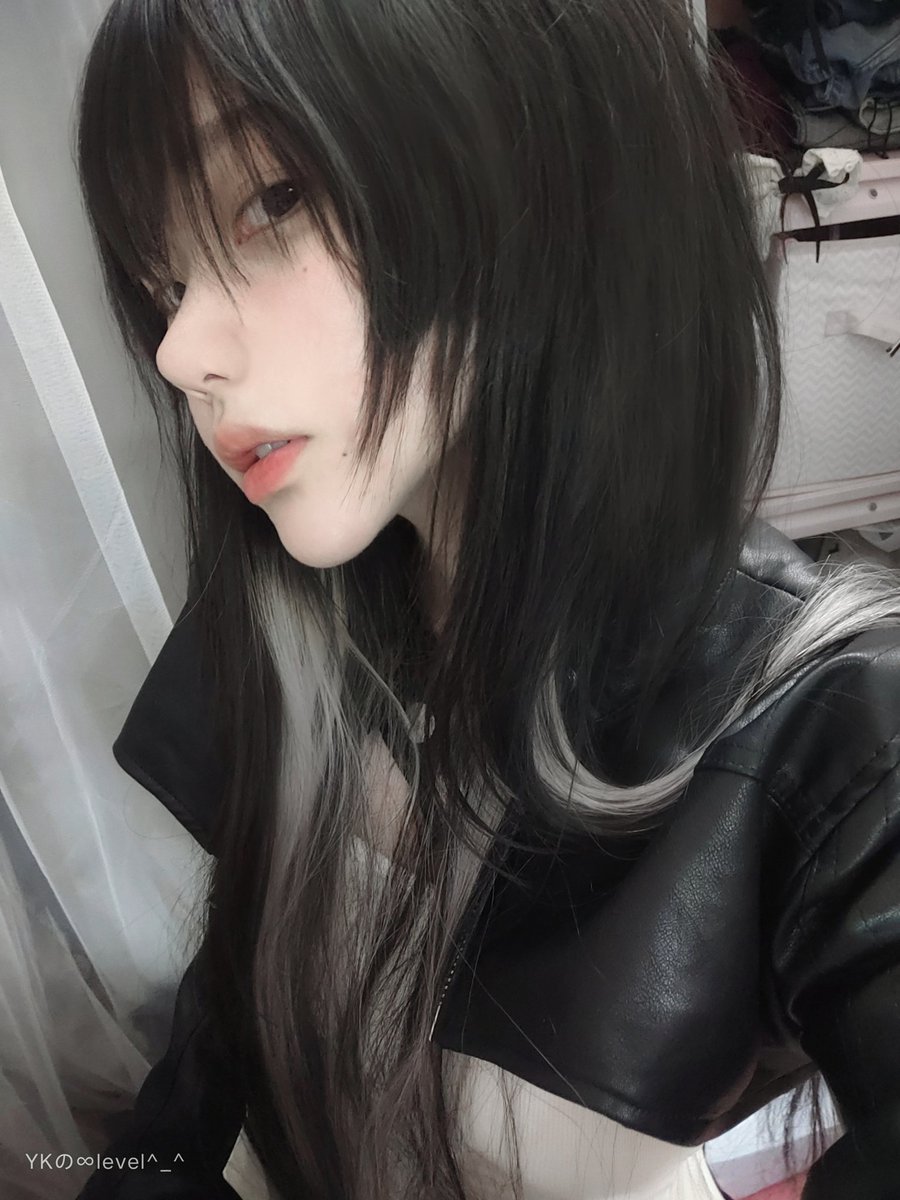 瞪——