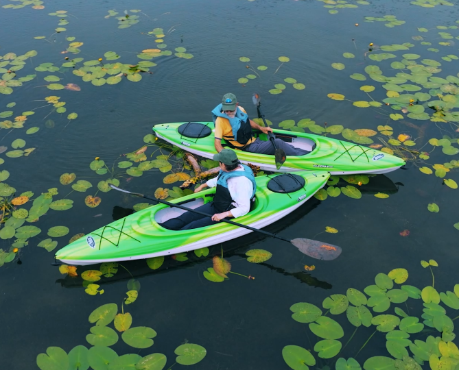 longsleevevideo's tweet photo. Get a 360° peek inside a real bear's den. Meet a Dene Tha' Elder. Kayak through lilypads. Tour wildfire ops. You'll meet Boris and see Northwest Alberta's beautiful Mackenzie Region, the #ForestCapitalofCanada2024
#BoristheSpruce https://t.co/oY135yCx1B https://t.co/uIukHnvUvr