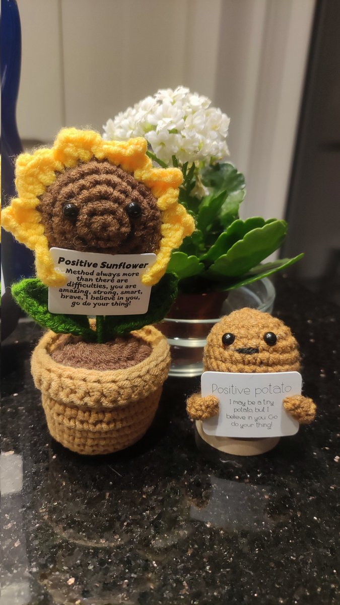 Ich habe so das Gefühl, die Menschen in meinem Umfeld möchte mir irgendetwas sagen...🤭