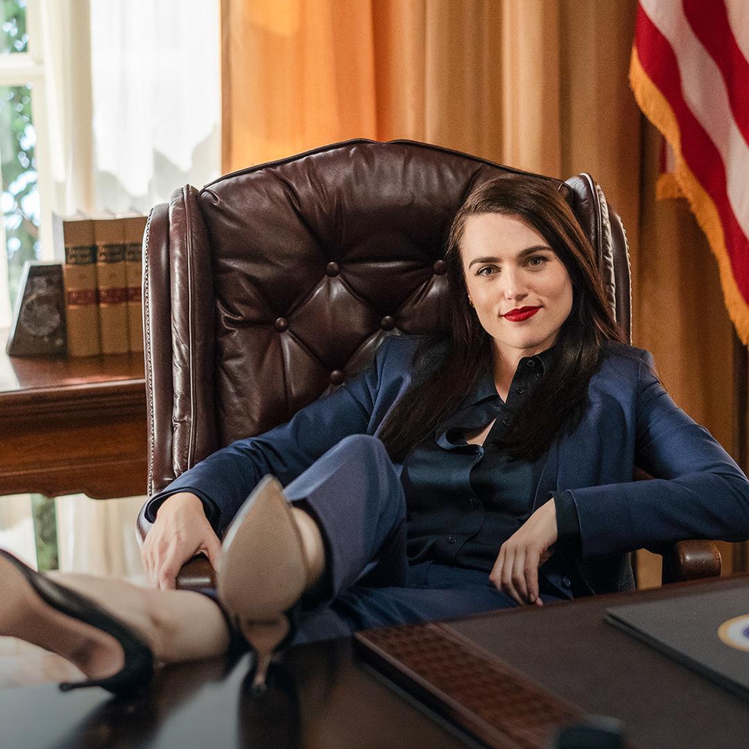 comfysupercorp's tweet photo. HAPPY LENA LUTHOR DAY ❤️💙 https://t.co/Cy0zpphU6R