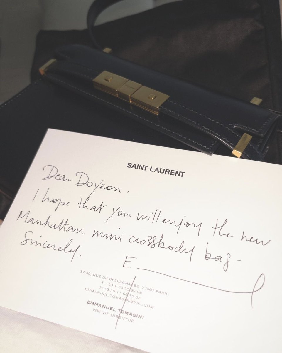 َTheela tweet media