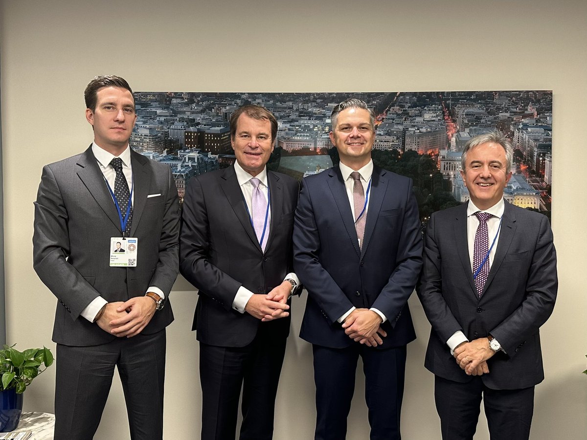My first meeting with the new leadership of <a href="/Grupa_PFR/">Grupa PFR</a>!

Thank you <a href="/matczukpiotr/">Piotr Matczuk</a> and Mikolaj to discuss opportunities to work together in key areas such as VC, Equity investments, capital markets development or the green transition.