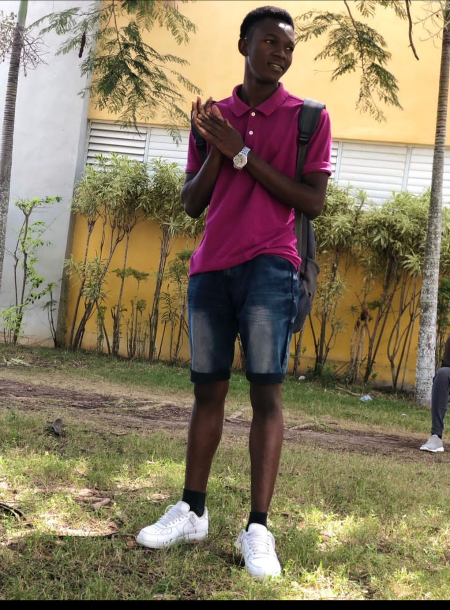 Yve2Millien's tweet photo. On est tous solitaire ont se soignent par le partage... https://t.co/9f6XZTaul9